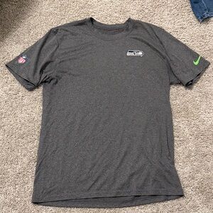 Nike Dark Gray Men's Short Sleeve Tee